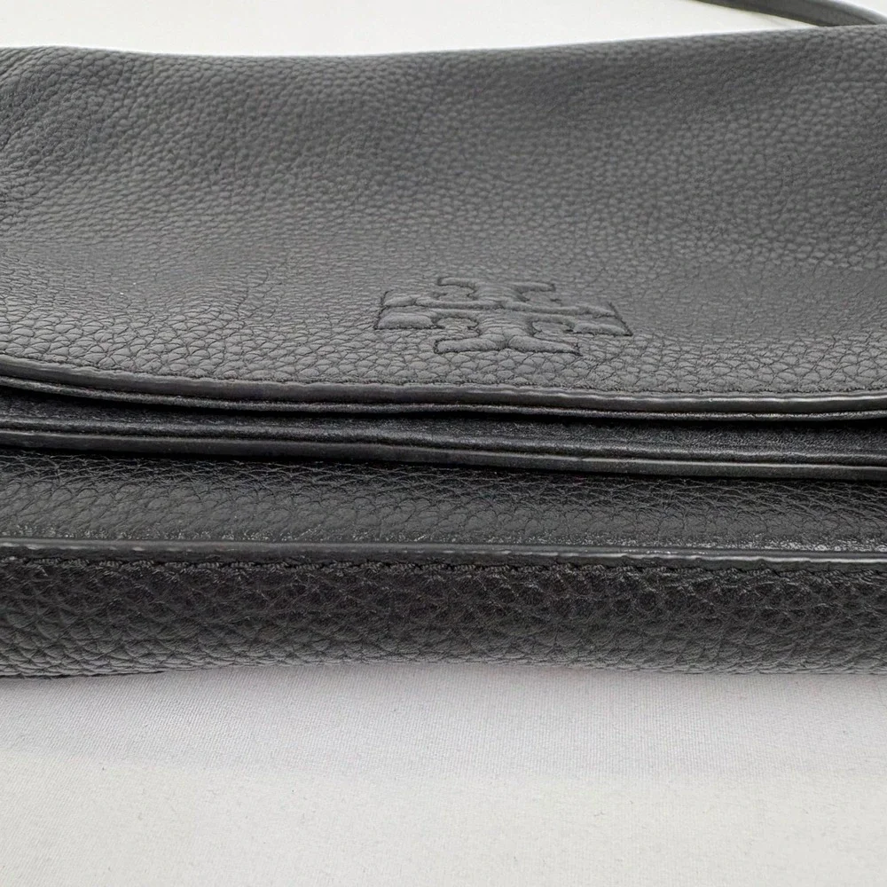 Tory Burch Thea Messenger Bag Black Pebbled Leather Tassel Crossbody Gold Logo